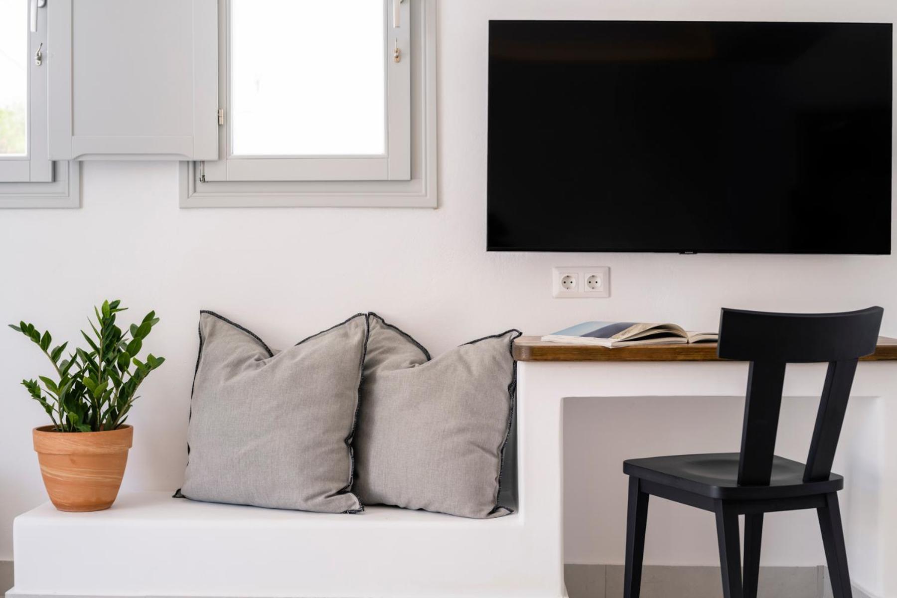 Quartano Suites By Heliessa, Adults Only Науса Екстериор снимка