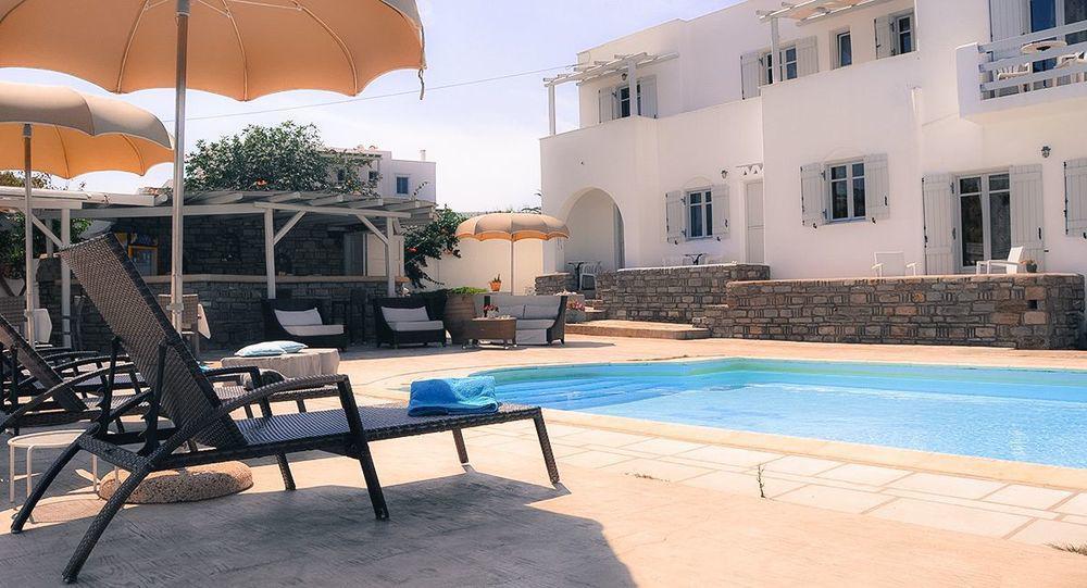 Quartano Suites By Heliessa, Adults Only Науса Екстериор снимка